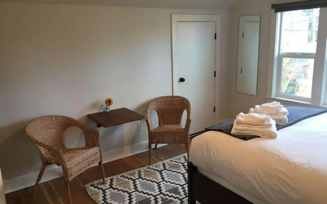 The Alberta Petite Hotel
