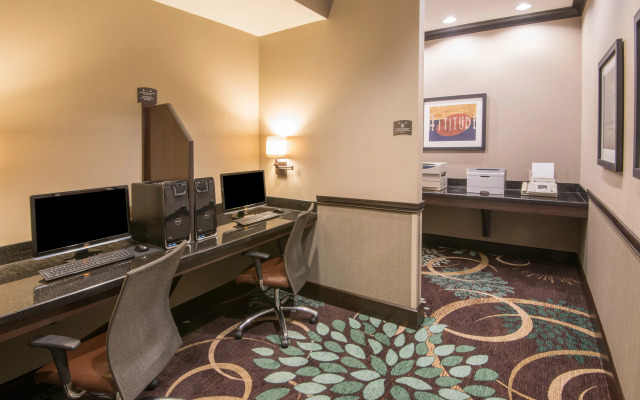 Staybridge Suites Columbus-Airport by IHG