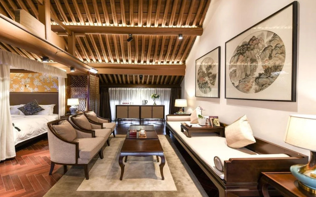 Water Hotel Pingyao