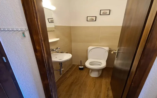Flat in Veysonnaz Near Ski Lift & Valley Views