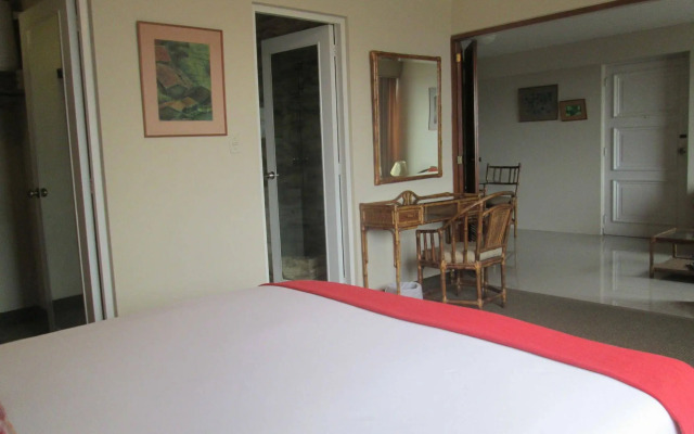 Suites Real Hotel
