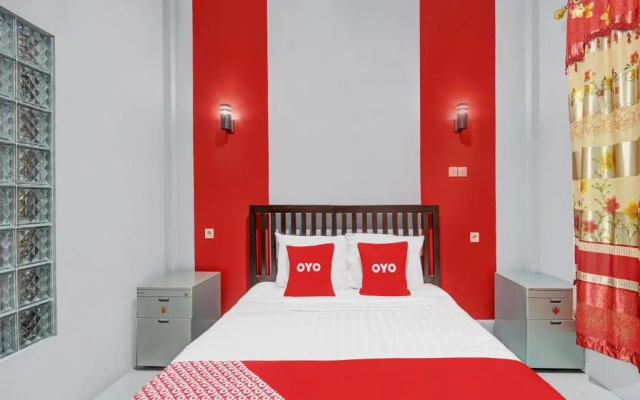 OYO 90687 Maharatu Homestay