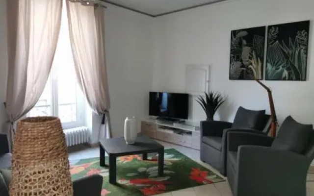 Aston - Appartement Centre Ville Massena