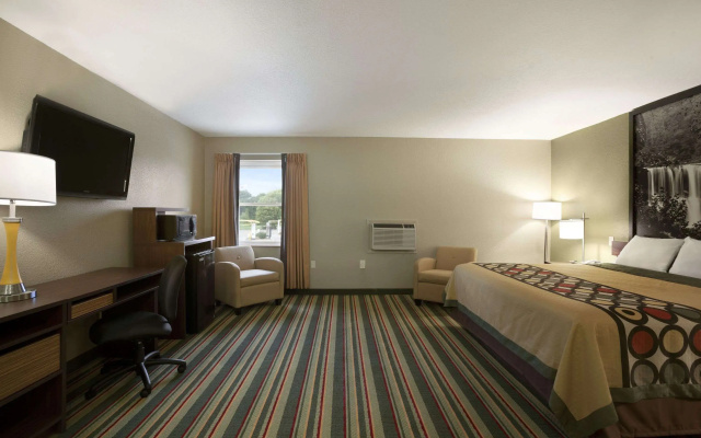 Super 8 by Wyndham Tuscola
