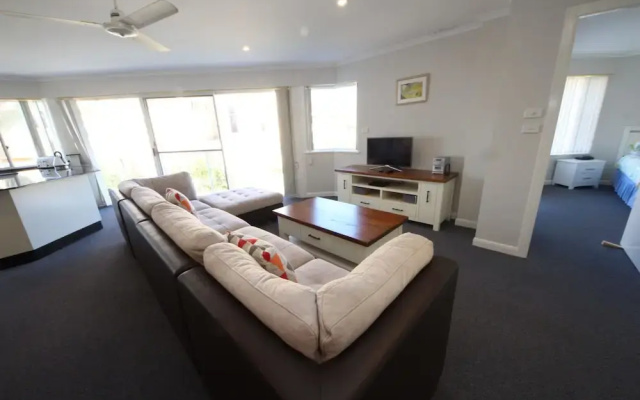 Ocean Shores 7 South West Rocks