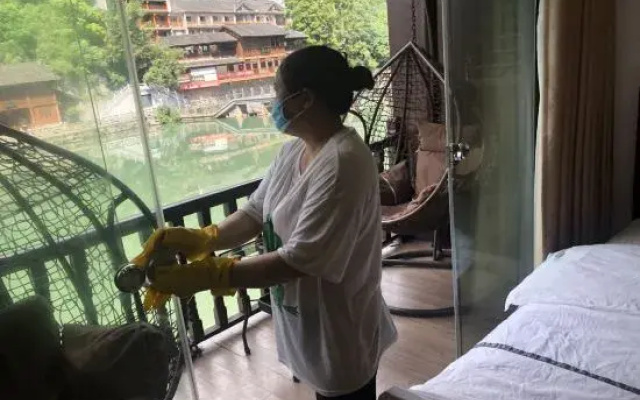 Zixuan Pavilion Riverside Inn
