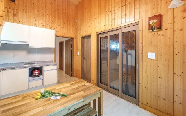 Gapyeong Sanchaek Glamping Pension