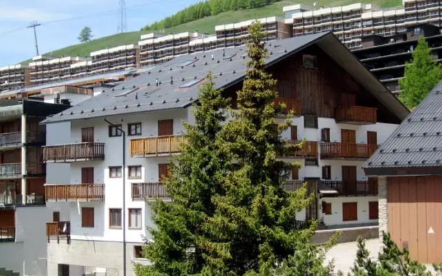 Sestriere Chalet Flat