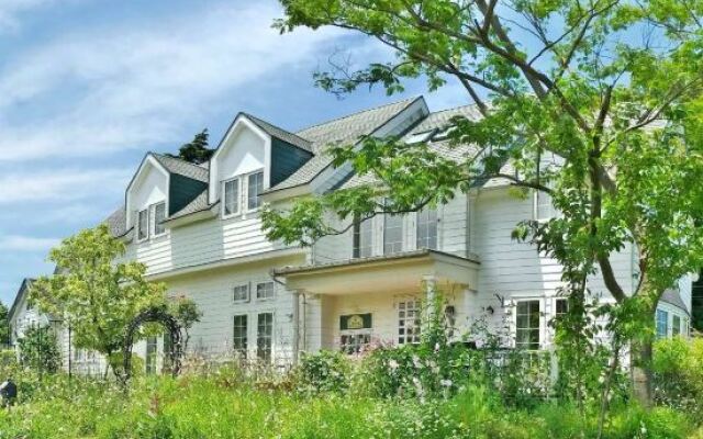 Отель Izu Kogen Country House Avonlea Ито вид на фасад
