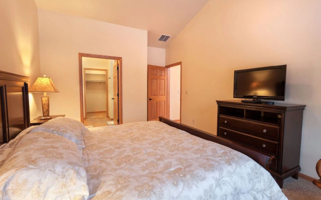 Copperwood #12 - 3 Br Condo