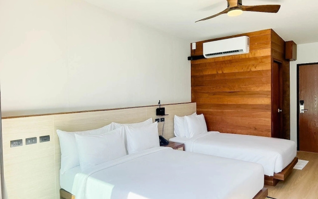 360 issara Floating Resort