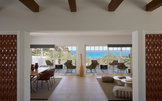 Golden Milos Beach House by Domotel