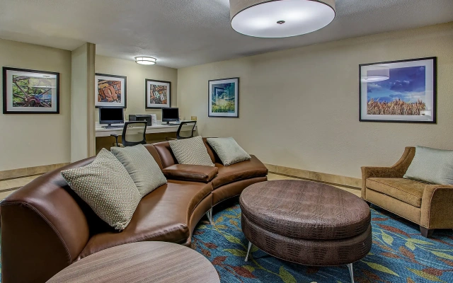 Candlewood Suites Louisville Airport by IHG