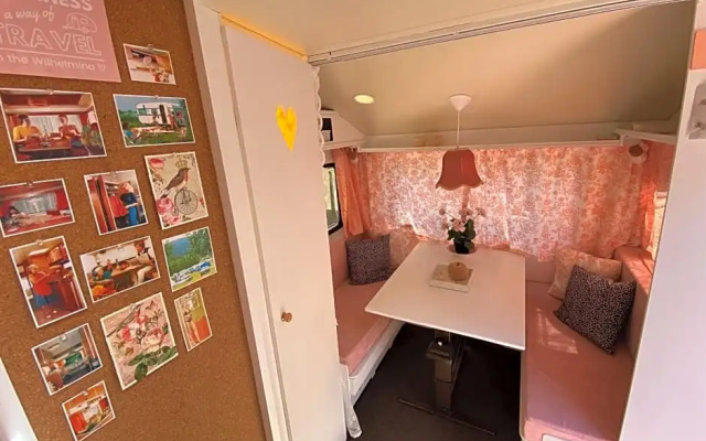Het Caravannetje B&B - retro glamping