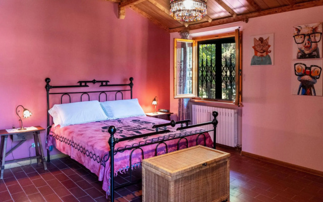 Amazing holiday home in Smyrra with private pool