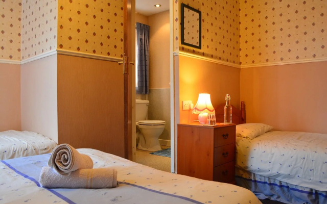 Holm Lea Hotel