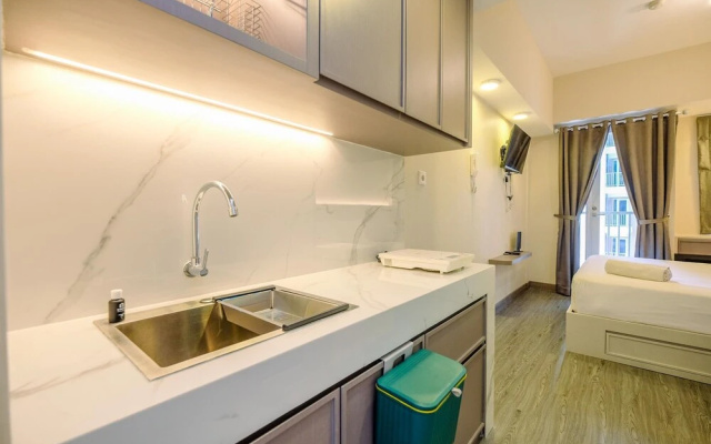 Modern And Comfy Studio At Tokyo Riverside Pik 2 Apartment