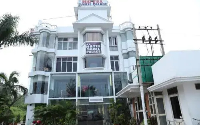 Hotel Sahil Palace