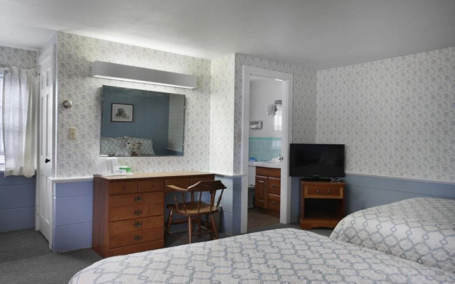 Veranda Cape Cod Family Resort