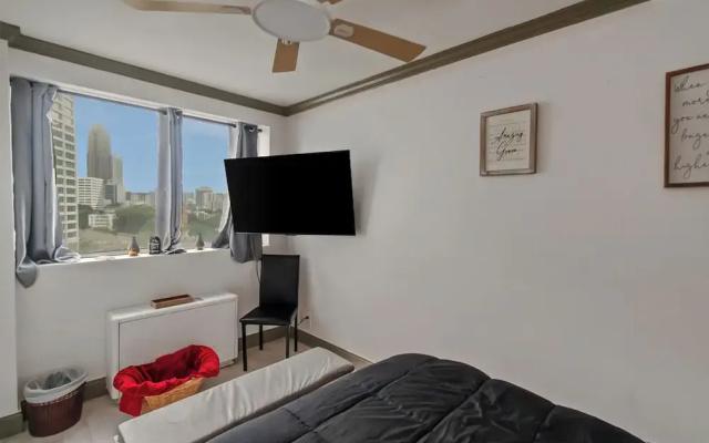 Modern 3BR Condo - Heart of ATL