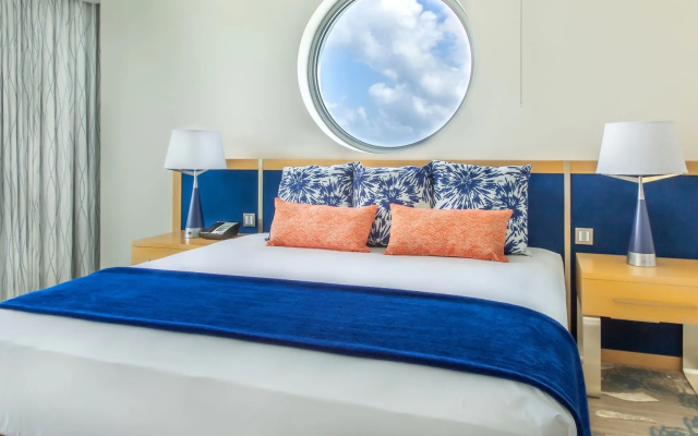 Harbor Club St. Lucia, Curio Collection by Hilton