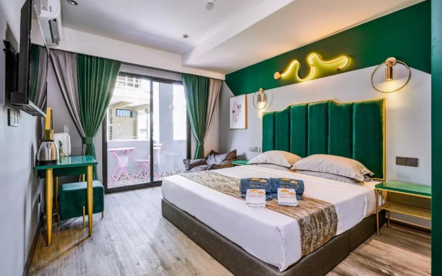 Neo Paly Hotel