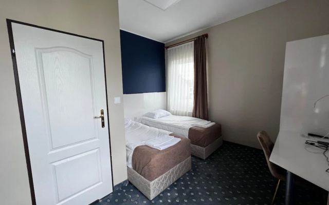 Hotel Safir Babice