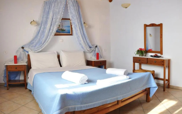 Anatoli Villa