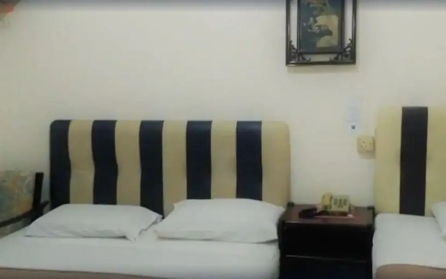 Ang's Hotel