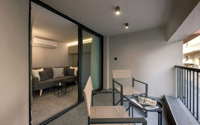 Bonnie Athens by Nin&Bau
