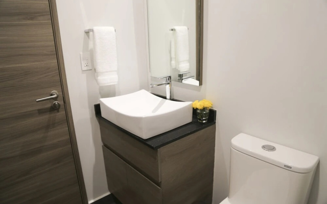 Modern PH in Heart of la Roma by Mr.W