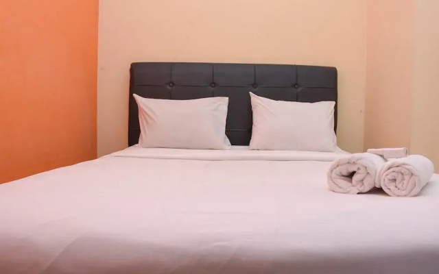 Comfort And Homey 2Br At Green Pramuka City Apartment