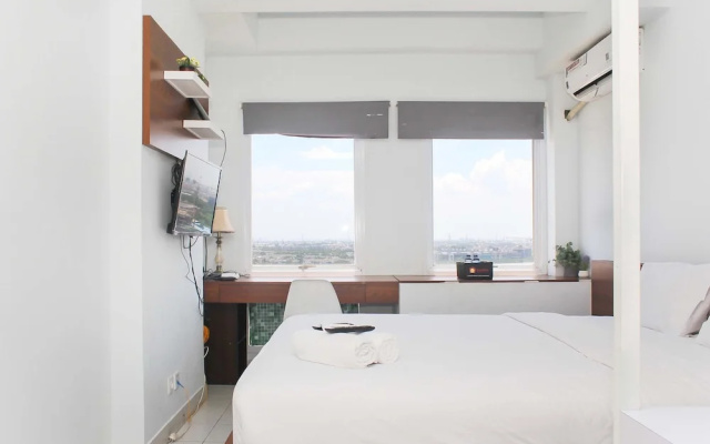 Comfort and Homey Studio at Patraland Urbano Apartment