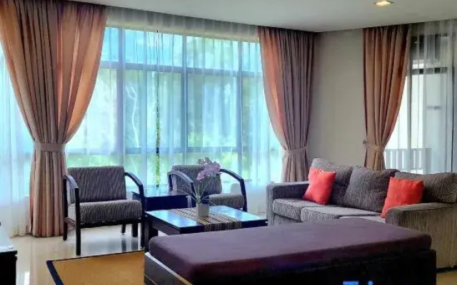 Samsuria Beach Suite Apartments