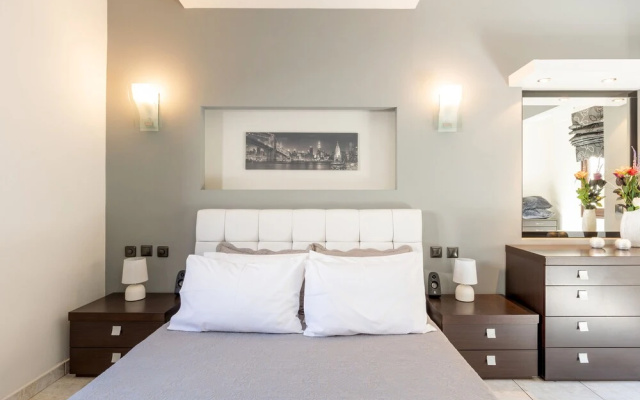 The Hillside Family Apartment