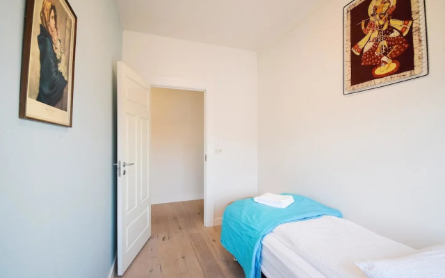 Apartment G4