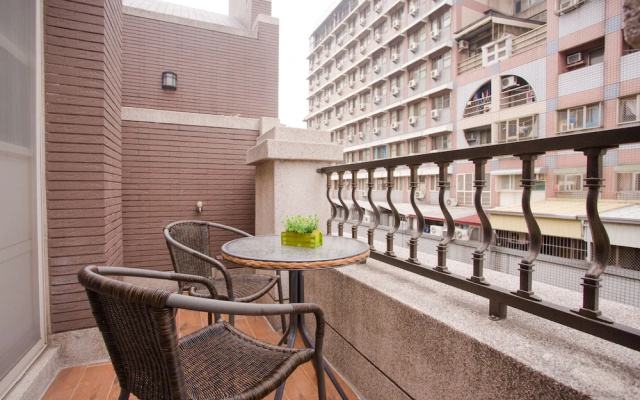 Feng Chia Skyhouse