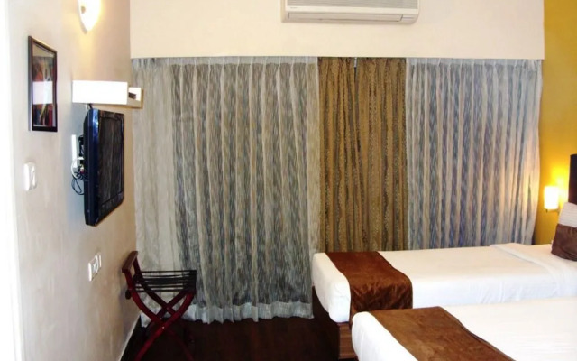 GenX Agra By 1589 Hotels