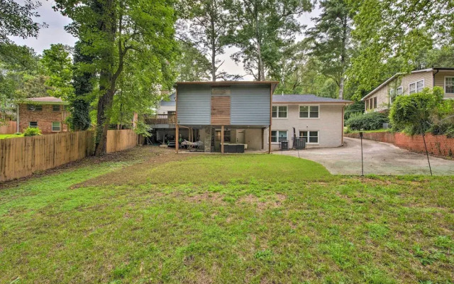 5 Mi to Mercedes-benz Stadium: Stylish ATL Retreat