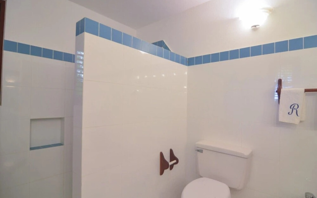 Golf Villa Close to the Beach No00