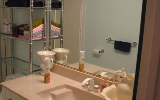 Plumeria Hill Bed & Breakfast