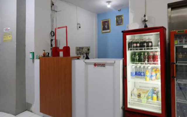 OYO 3865 Wisma Niaga