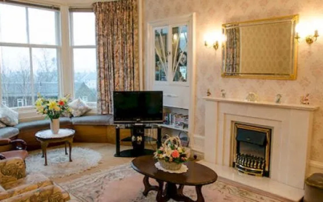 Leven House
