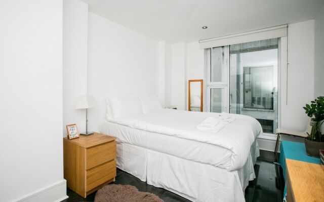 Отель Central Modern Apartment Великобритания, Лондон - отзывы, цены и фото номеров - забронировать отель Central Modern Apartment онлайн комната для гостей