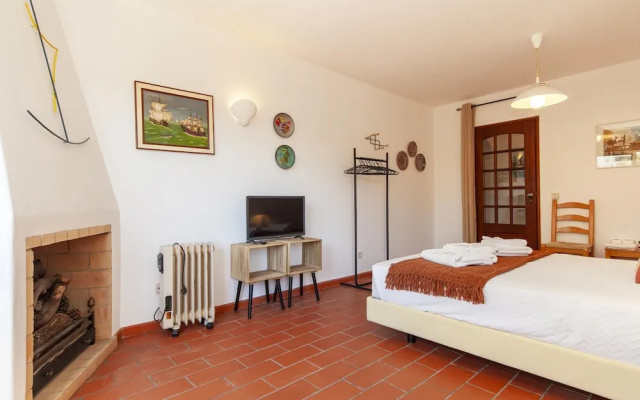 N 02 - Bedroom 2 in Amaro Sight Guesthouse