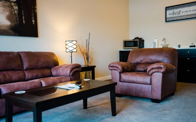 1 Bedroom Lake View Villa - Unit 406