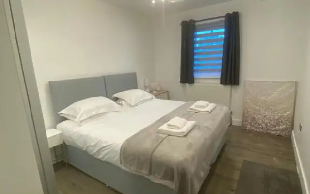 Apartment 7, The Cathedral View
