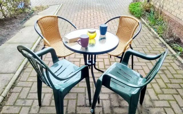 2 Bedroom Flat Near Holyrood Park Sleeps 4