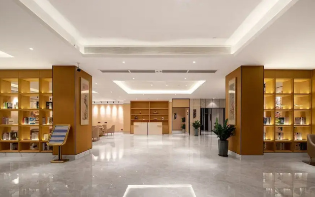 Baiyun Airport Coco Hotel