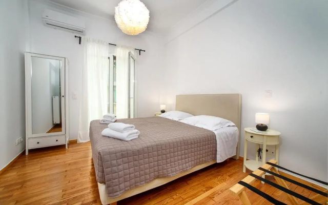 Acropolis area family friendly 2bdr apartment